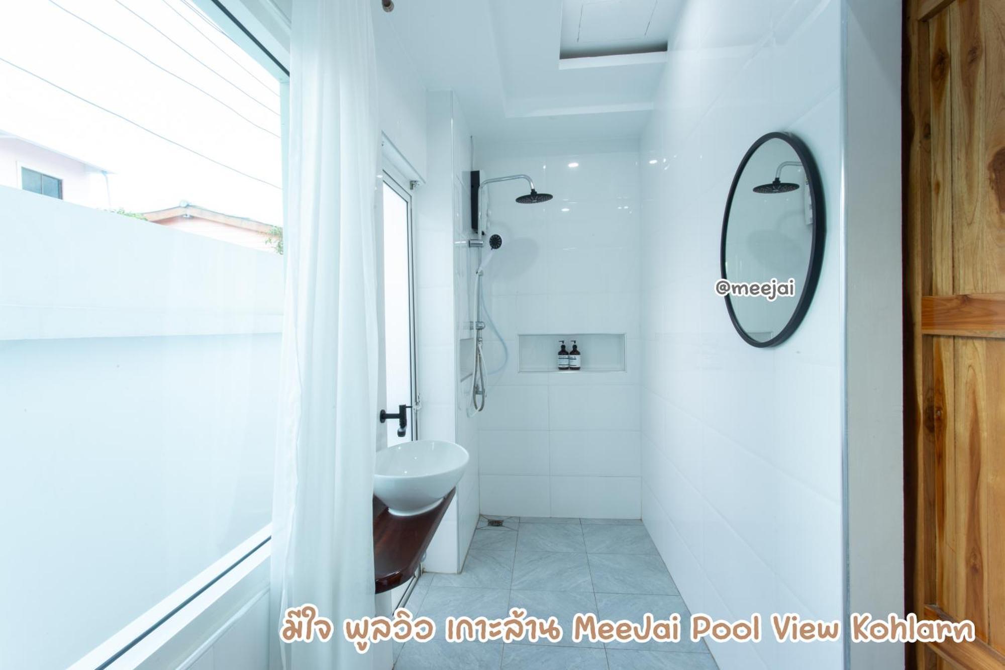 มีใจ พูลวิว เกาะล้าน Meejai Pool View Kohlarn Hotel Exterior foto
